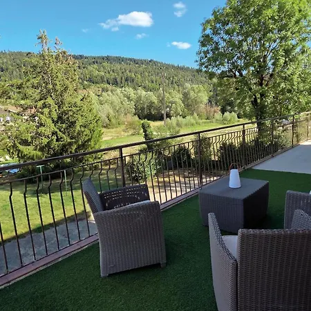 Appartamento Dans Maison Au Calme Oyonnax